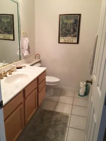 3 En Bedrooms!! Spacious 2-story Townhome With Pool And + 2-car Garage Mesa