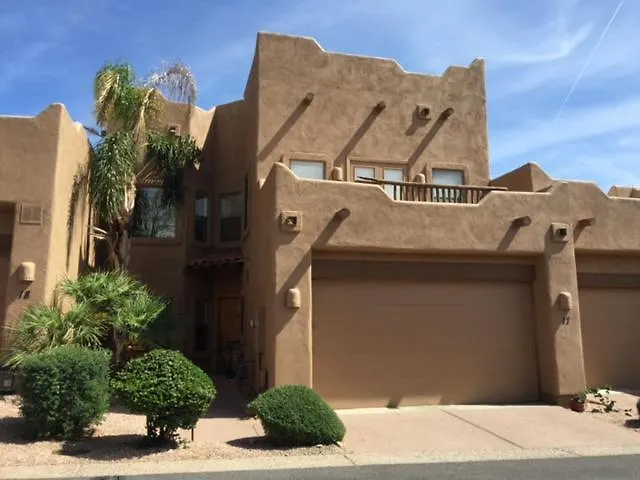 Villa 3 En Bedrooms!! Spacious 2-story Townhome With Pool And + 2-car Garage *
